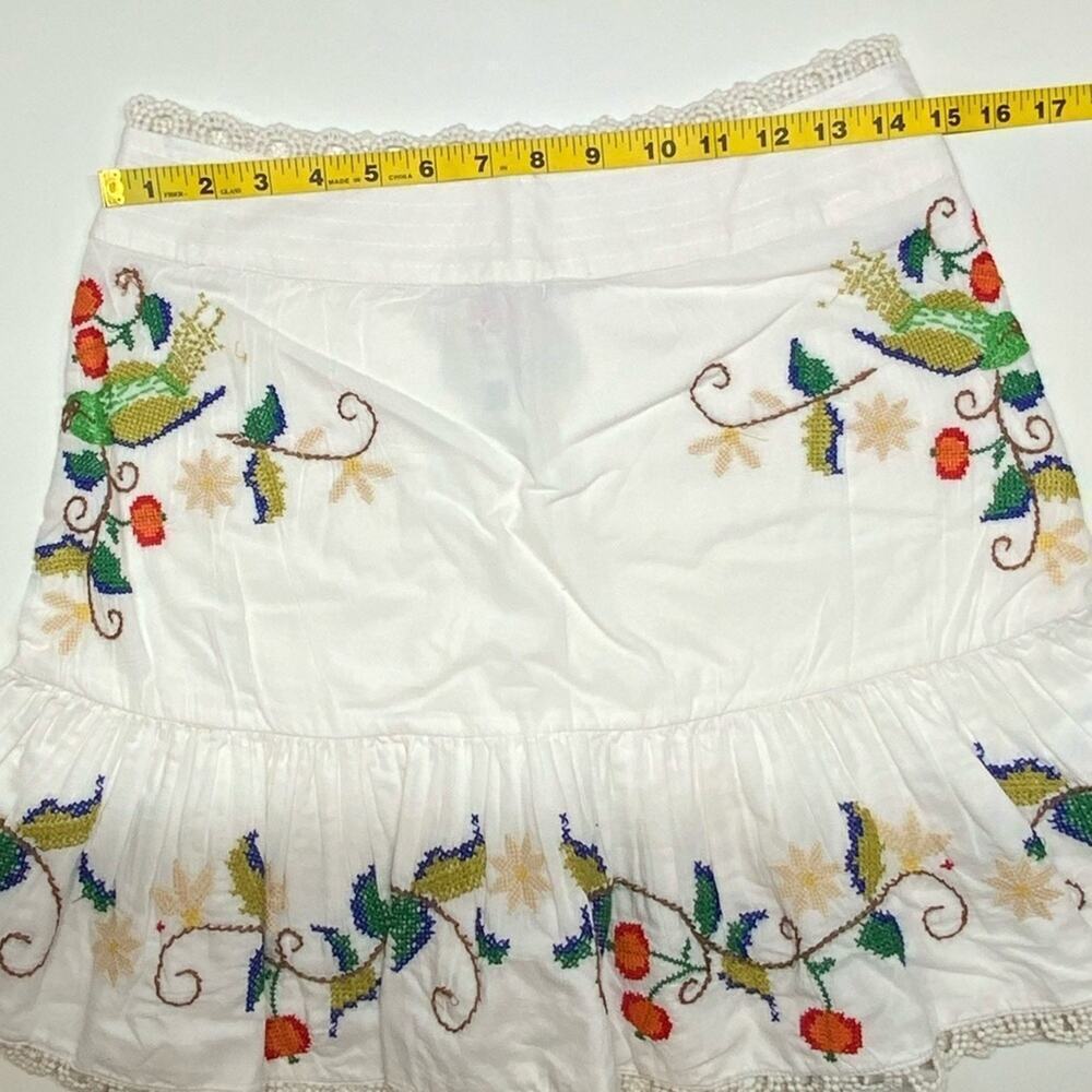 NWOT | Farm Rio | Embroidered Ruffle Mini Skirt | White | Medium - Picture 6 of 11